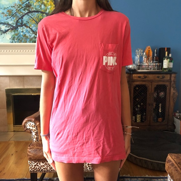 PINK Victoria's Secret Tops - PINK Victoria’s Secret short sleeve t-shirt